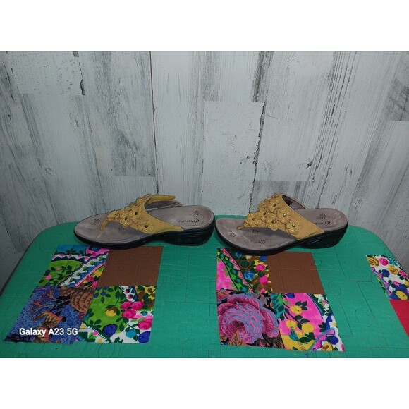 Therafit Floral Women's Adjustable Yellow Leather Sandals Size 6.5-7 - Picture 5 of 8